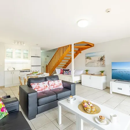 Nelson Bay Breeze: Coastal Apartment with Pool and Spa Exterior photo